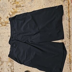 VOLCOM MEN'S SURF N' TURF HYBRID BLACK SHORTS